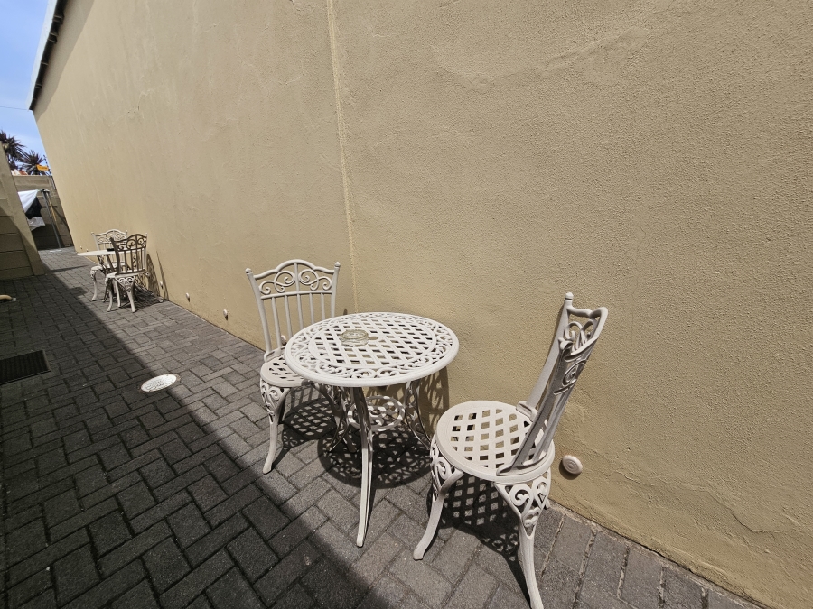 Commercial Property for Sale in Vincent Eastern Cape